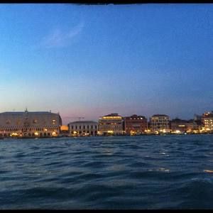 Meet your Posher, Robin